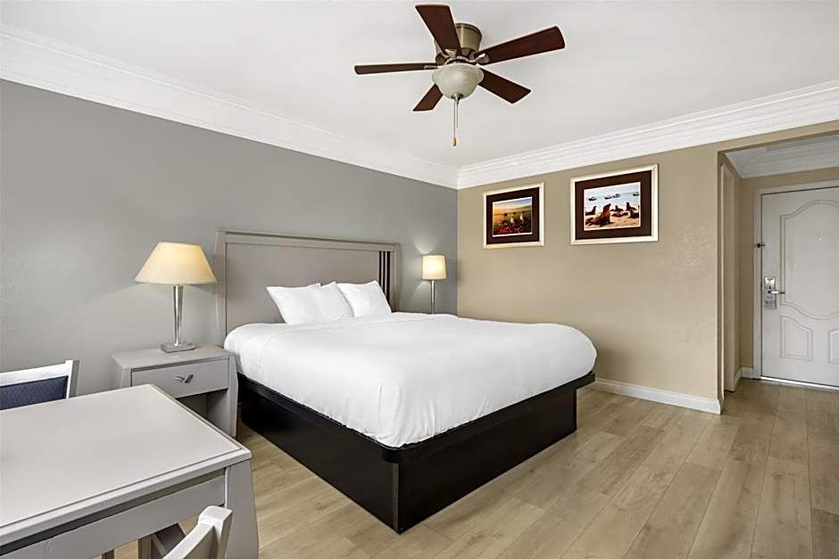 Best Western Tradewinds