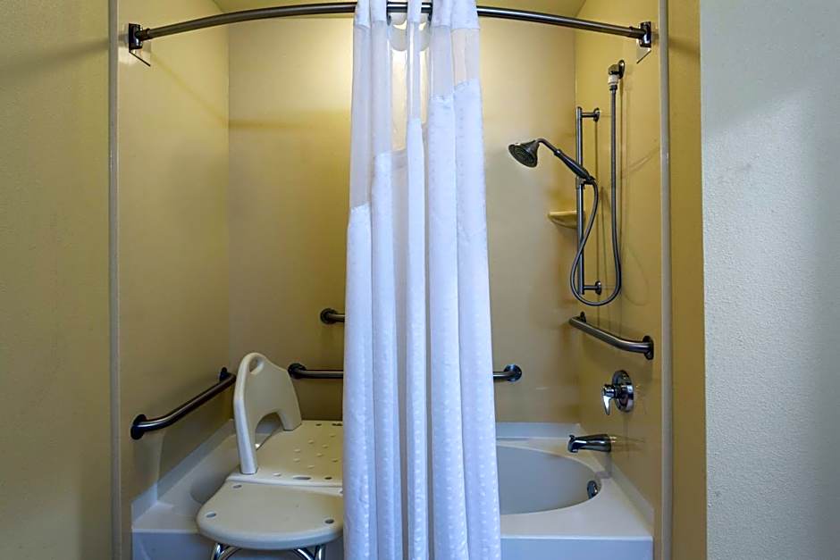 Photo 1 of 5 of Suite, Hearing Accessible