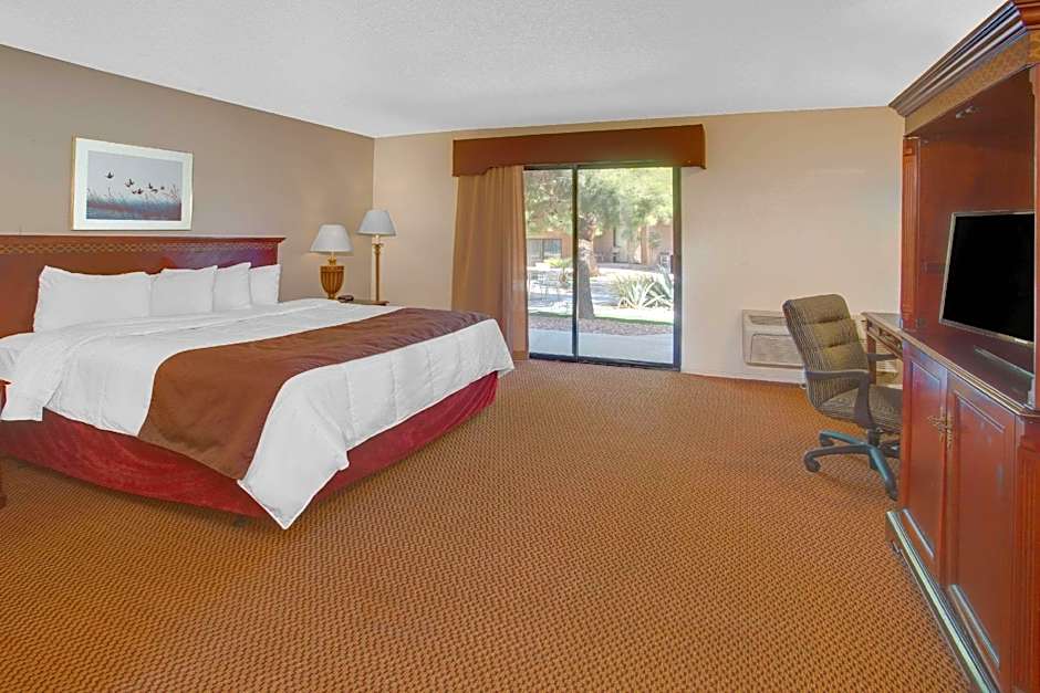Travelodge Inn & Suites by Wyndham Yucca Valley/Joshua Tree