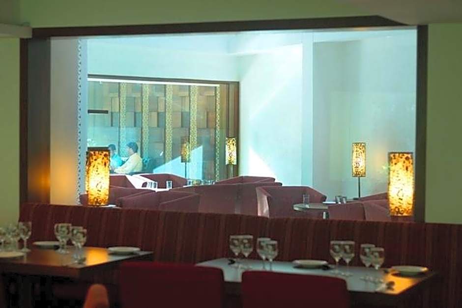 Hotel Emerald Park