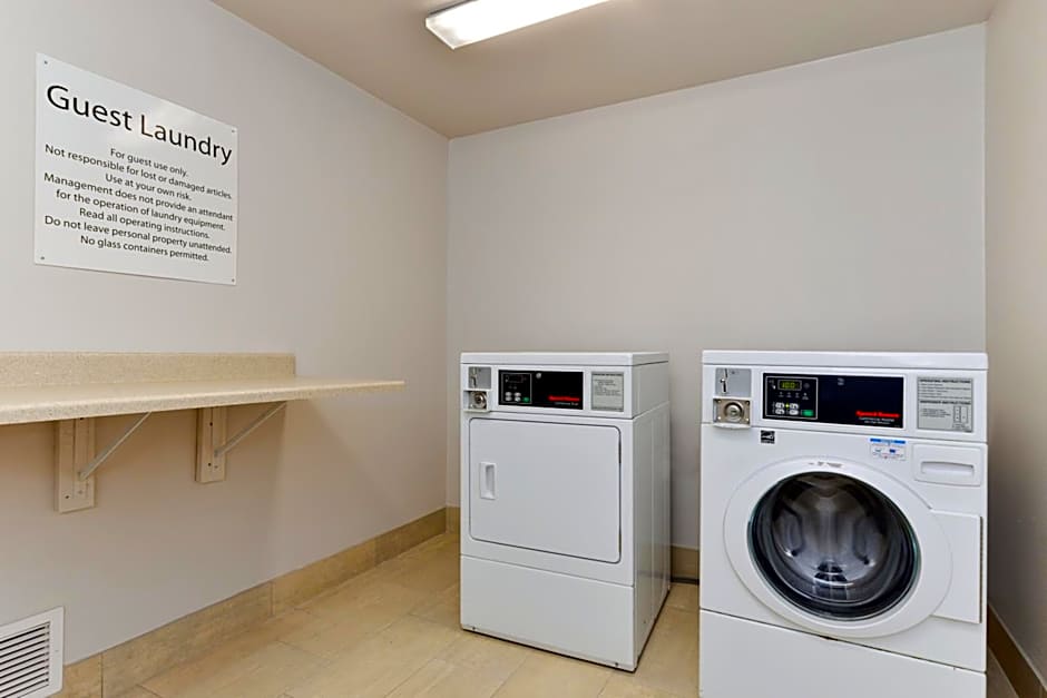 Holiday Inn Express & Suites Pueblo By IHG