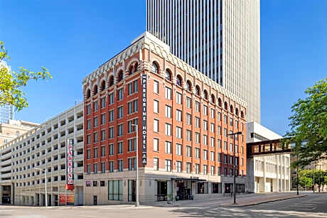 The Peregrine Omaha Downtown Curio Collection by Hilton
