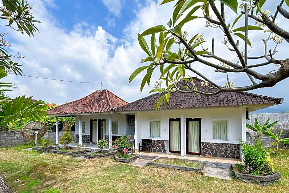 Hepi Bungalow Lovina Mitra RedDoorz