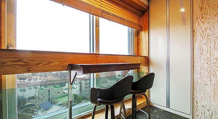 Hotel TopsVille