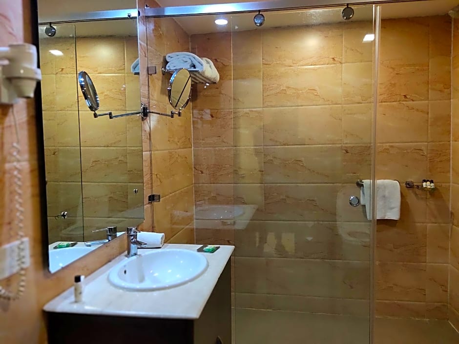 Days Hotel Jalandhar Jyoti Chowk