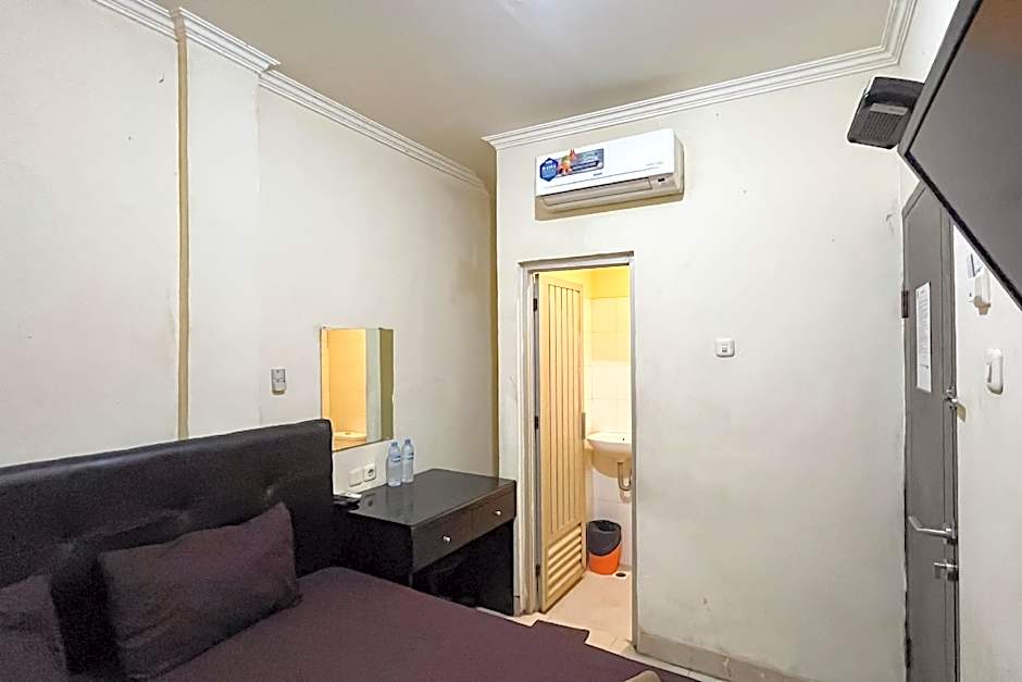 Arcadia Rooms RedPartner