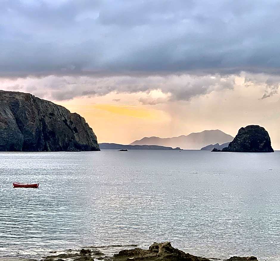 Nefeli Sunset Studios