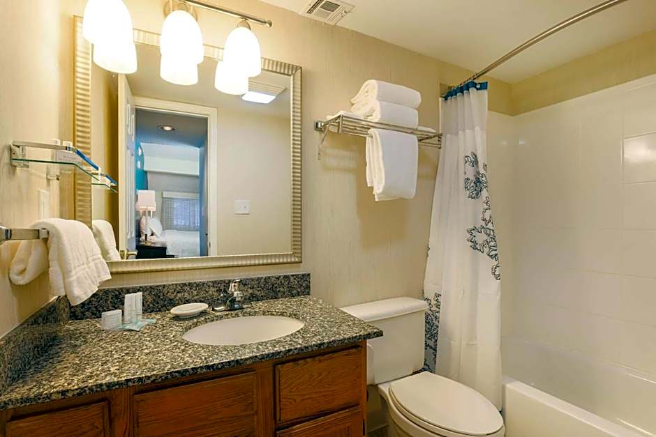 Hawthorn Suites by Wyndham Tinton Falls