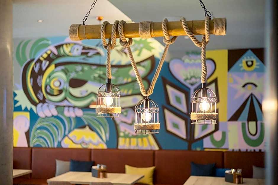 Holiday Inn - the niu, Yen Hamburg City By IHG