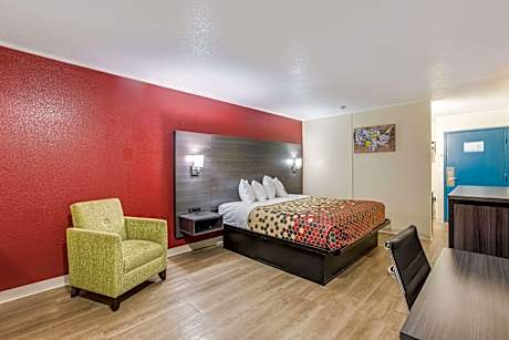 1 King Bed, Nonsmoking