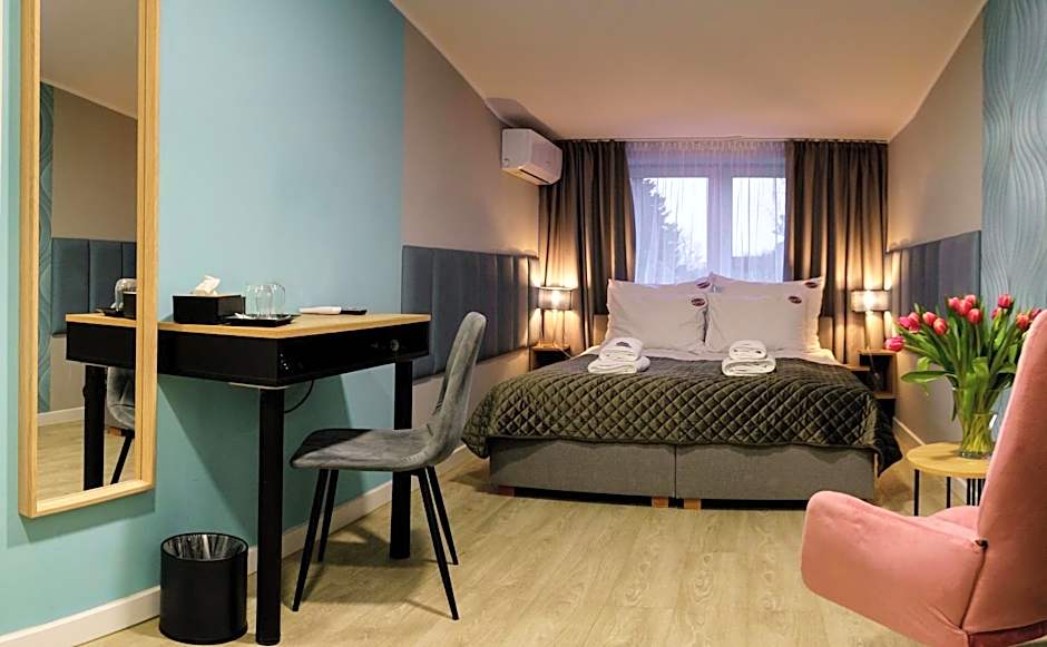 Kamienica no 111a Warsaw Airport