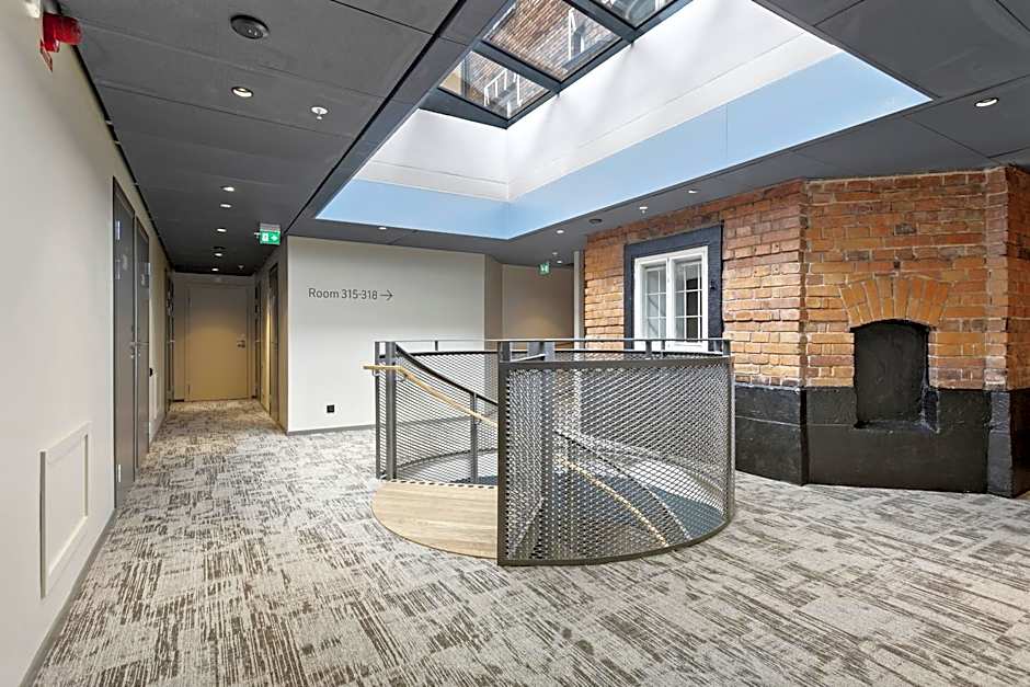 Best Western Hotel at 108