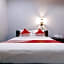 OYO 2411 Taman Mekar Beach Inn 2