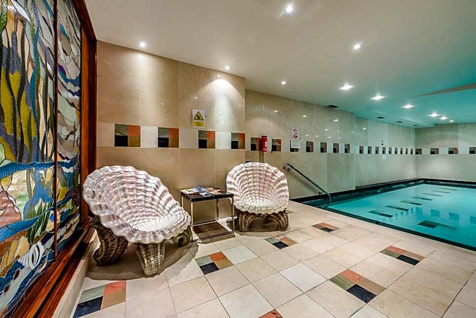 Courthouse Hotel London