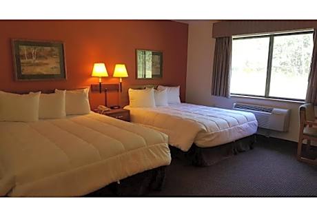 Queen Room with Two Queen Beds - Non-Smoking