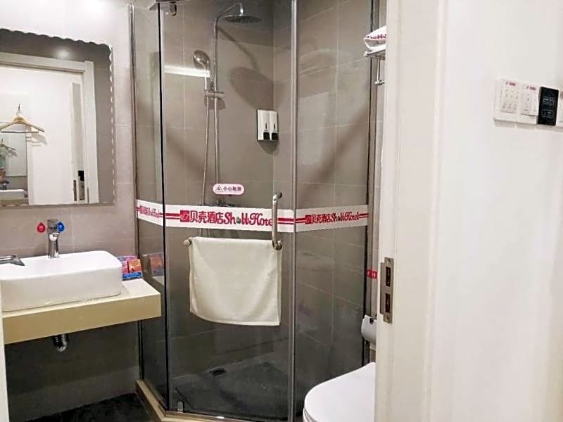 Shell Shanghai Baoshan District Tieli Road Subway Station Tiefeng Road Hotel