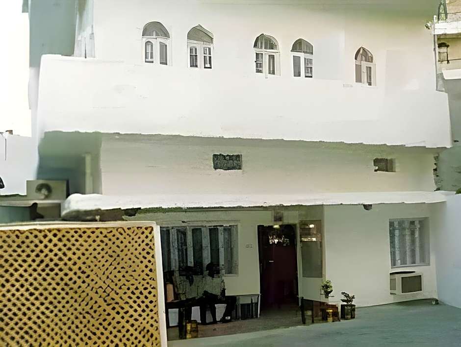 Radiant YMCA Tourist Hostel