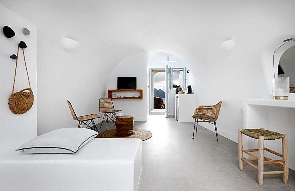 Virginia's Cave Villas