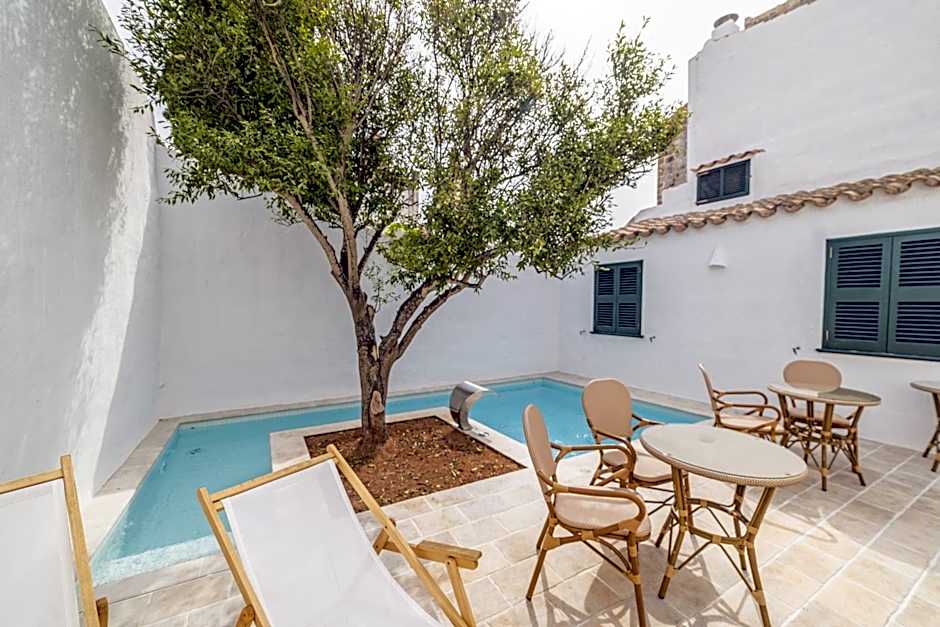 Seranova Luxury Hotel - Adults Only