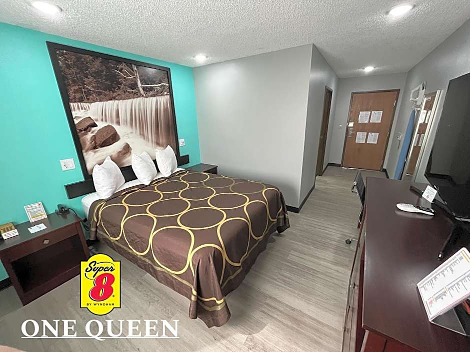 Super 8 by Wyndham Emporia