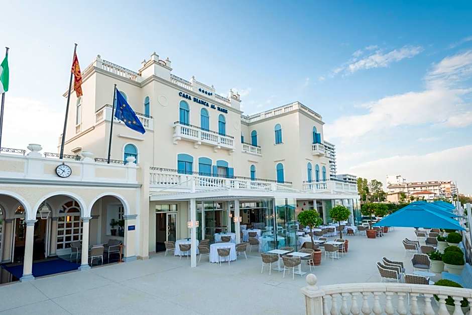 Casa Bianca Al Mare