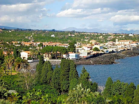 Classic Double or Twin Room with Sea View