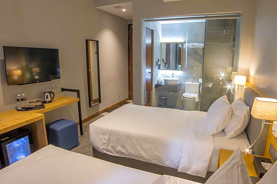 Redpine Boutique Hotel