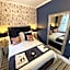 Delovely Hotel