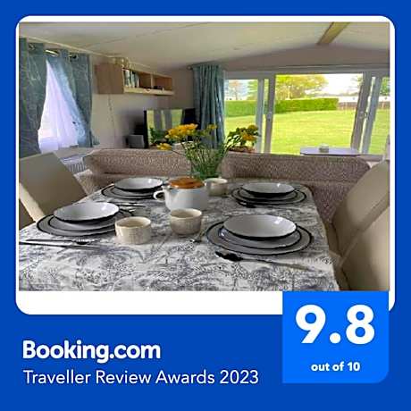 Skegness,North shore holiday park , new 8 berth caravan for rent