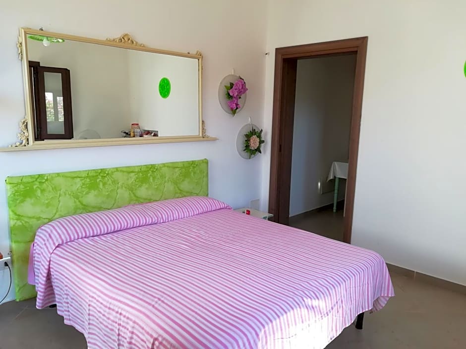 Stanza B&B Posto Rosso – Torre San Giovanni, OK