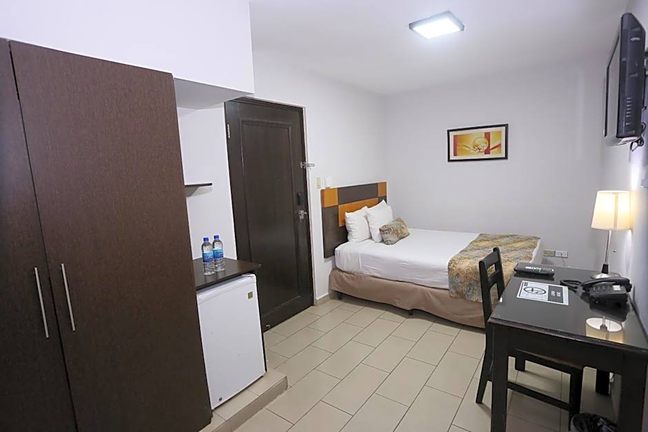 Metro Hotel Panama