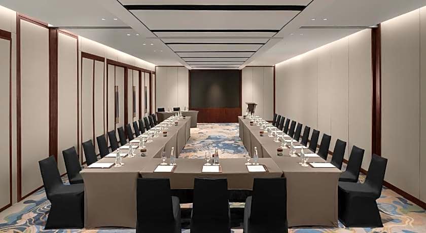 Crowne Plaza Vinh Yen City Centre By IHG