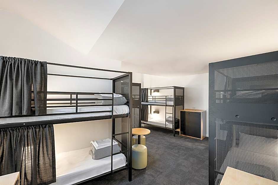 YHA Adelaide Central