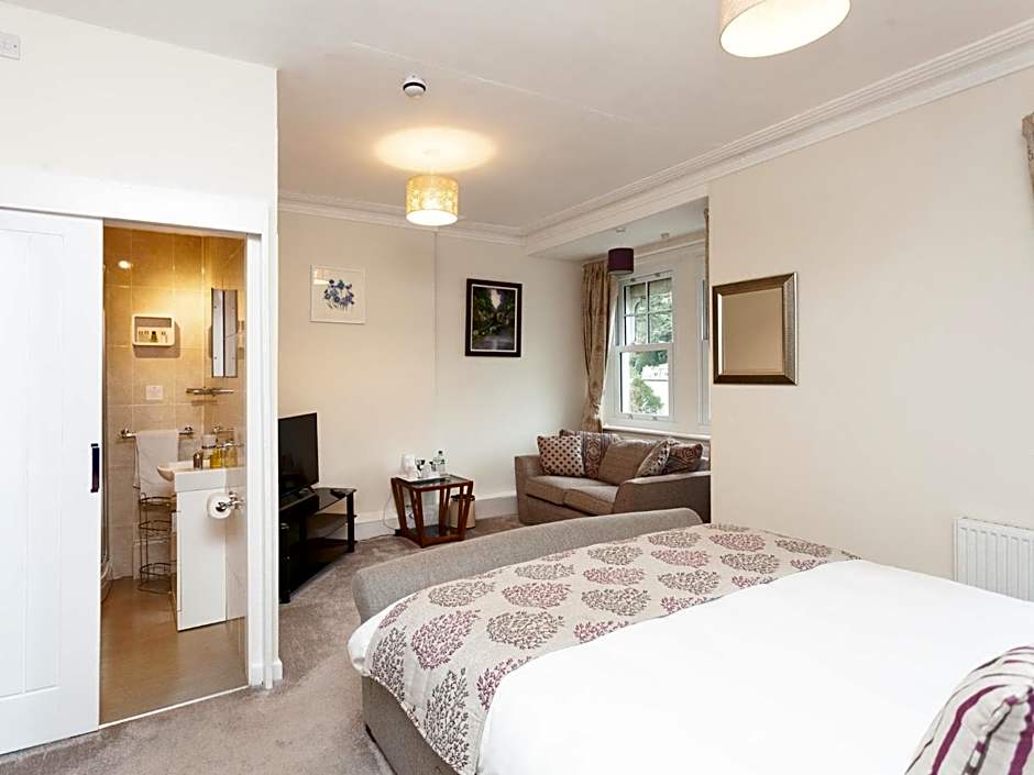 The Ravenswood B&B
