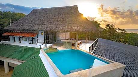 Suite with Private Pool