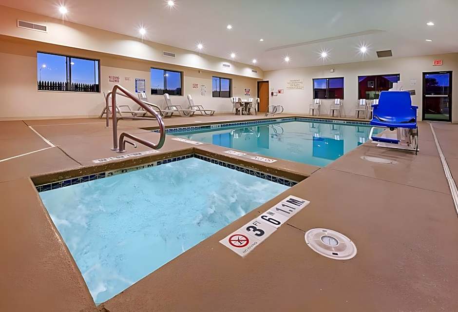 Country Inn & Suites by Radisson, Lubbock, TX