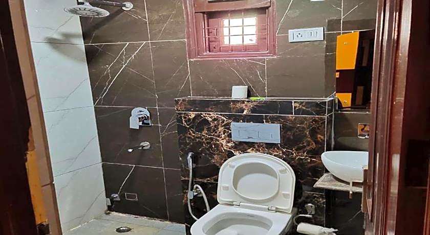 Airport Hotel Olive & Blue