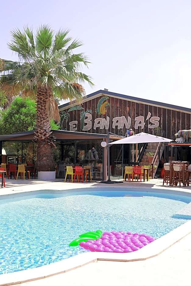 Le Banana's Hotel