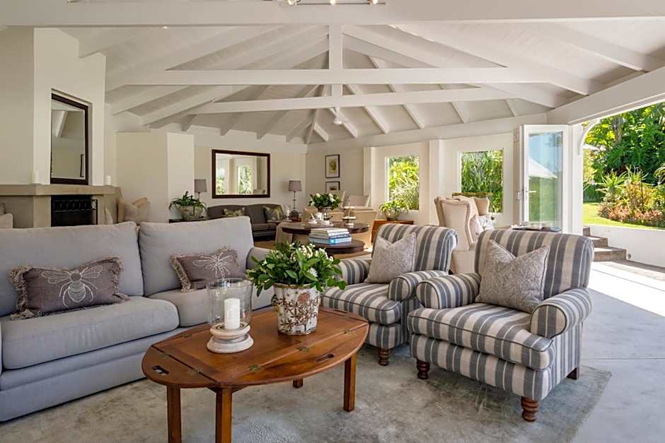 Hunters Country House