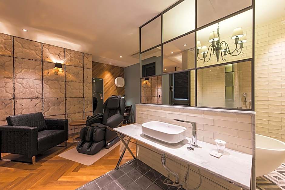 Le Stendal Hotel