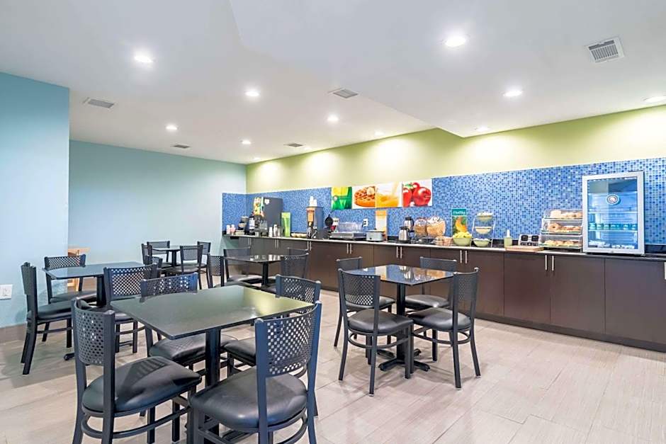 Quality Inn & Suites Alma - Fort Smith Northeast