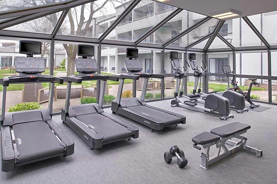 Courtyard By Marriott Detroit Metro Airport Romulus