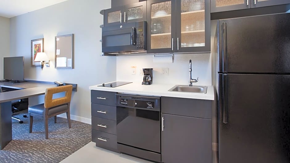 Candlewood Suites Kearney, an IHG Hotel