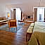 Louis Hotel