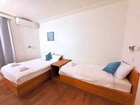 Twin Room with Private Bathroom