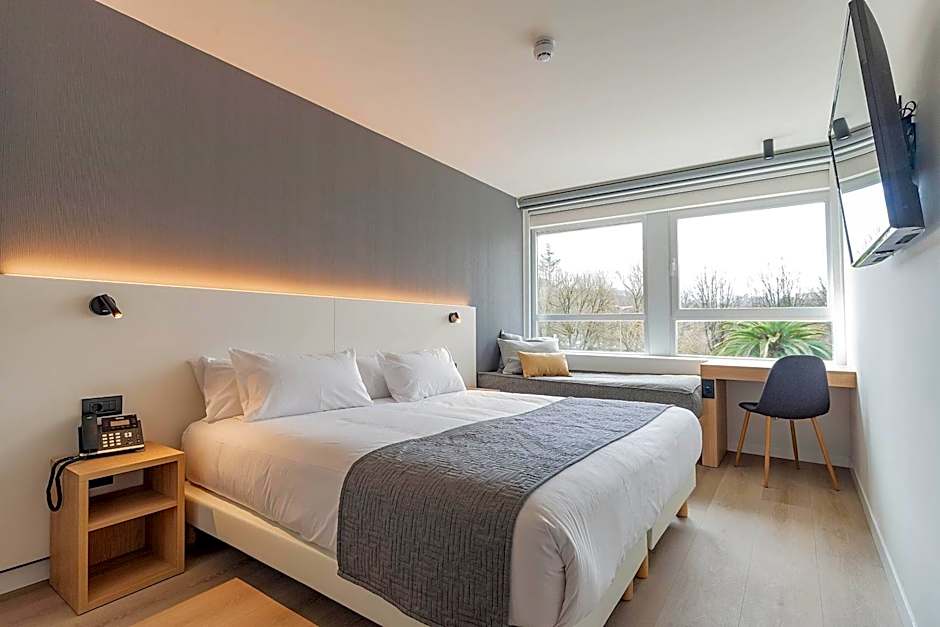 Hotel Distrito Oeste