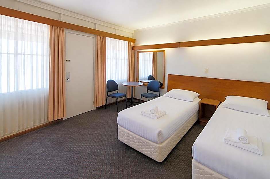 Blue Hills Motel