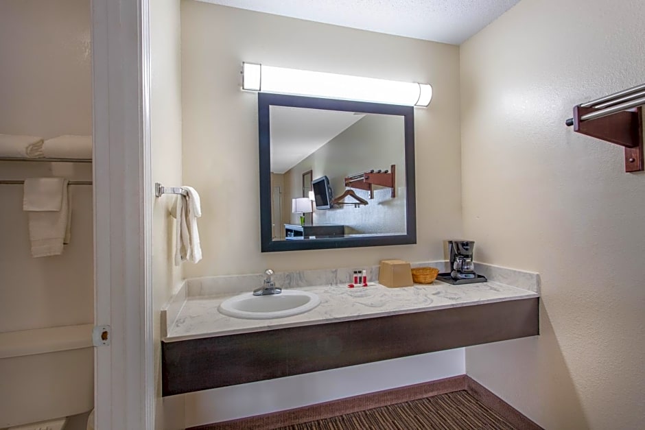 Super 8 by Wyndham Florence