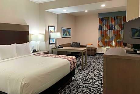 King Studio Suite - Non-Smoking