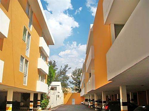Suites Futura Plaza del Sol